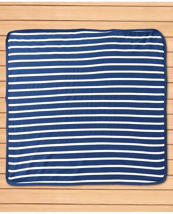 Babyhug Terry Knit Hooded Towel With Striped & Giraffe Print L 72 x B 71 cm - Navy Blue