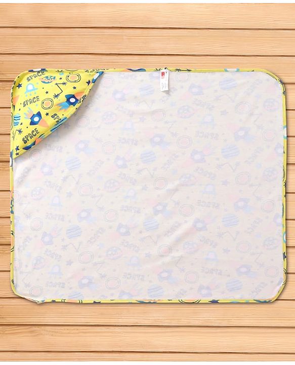 Babyhug Interlock Knit Hooded Wrapper with Space Theme Print L 76 x B 76 cm - Yellow