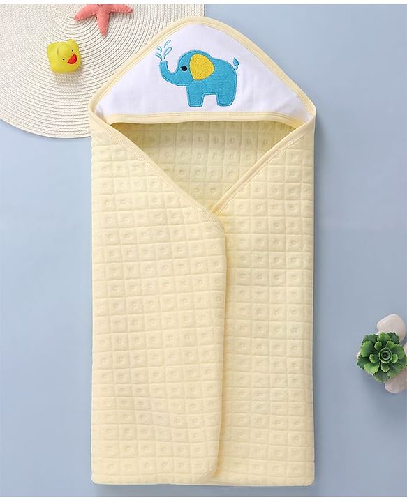 Babyhug Cotton Knit Jacquard  Hooded Wrapper With Animal Embroidery Patch L 30 x B 30 cm -  Cream