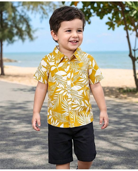Babyhug Cotton Woven Half Sleeves Shirt and Shorts Set with Leaves Printed - Yellow & Black