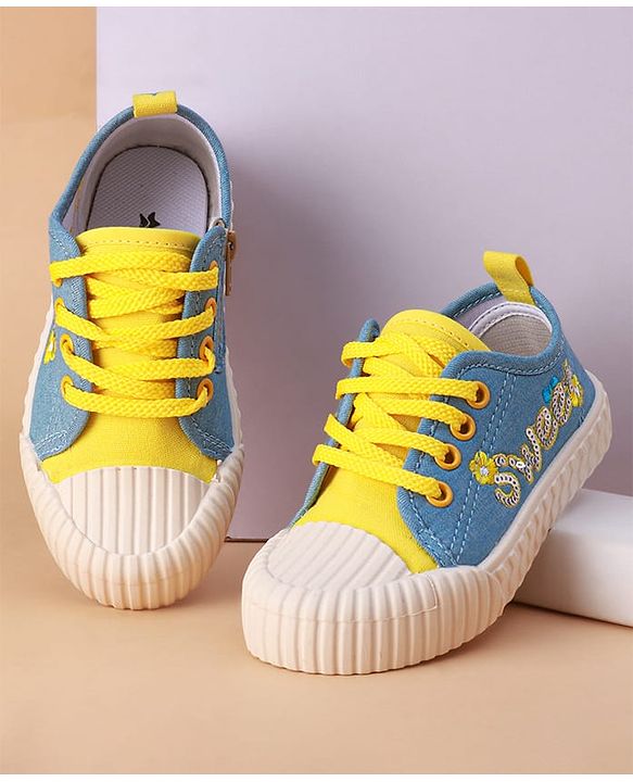 Cute Walk by Babyhug Lace Up Closure Casual Shoes with Sequin Applique - Fuchsia