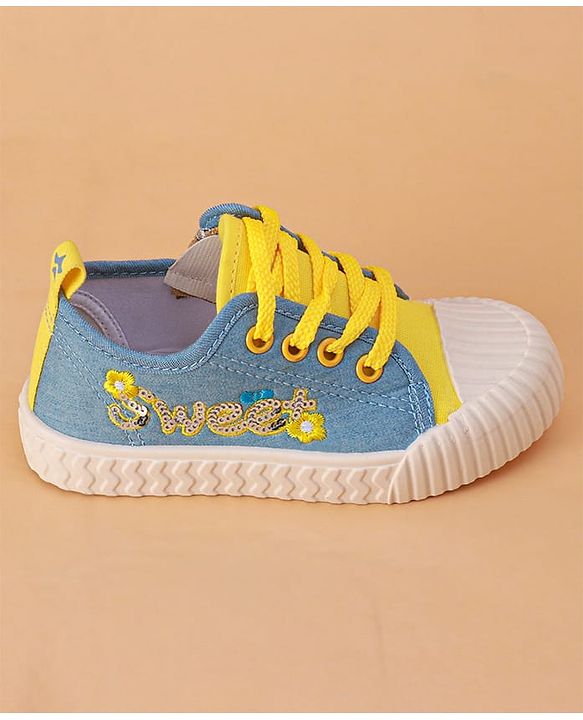 Cute Walk by Babyhug Lace Up Closure Casual Shoes with Sequin Applique - Fuchsia
