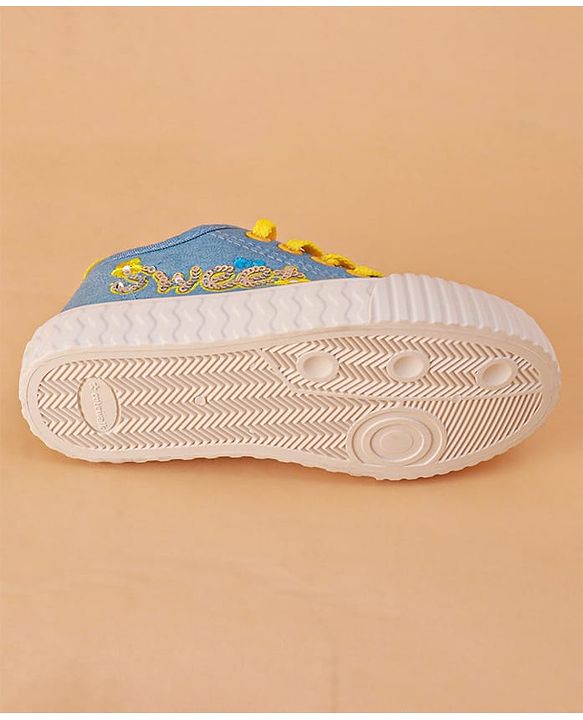 Cute Walk by Babyhug Lace Up Closure Casual Shoes with Sequin Applique - Fuchsia