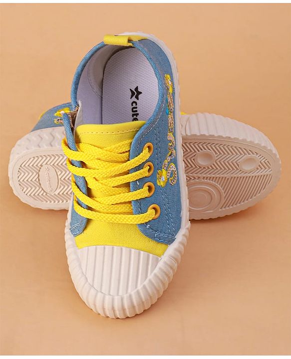 Cute Walk by Babyhug Lace Up Closure Casual Shoes with Sequin Applique - Fuchsia