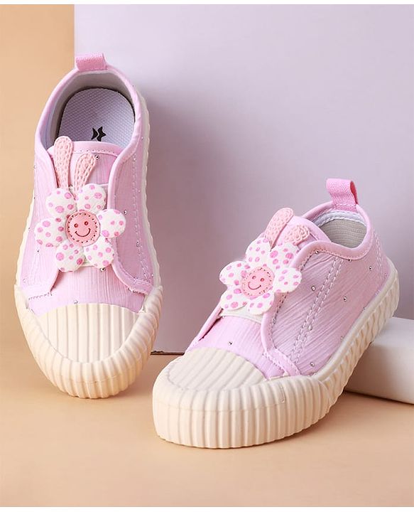 Cute Walk by Babyhug Slip on Casual Shoes with Floral Applique - Light Green
