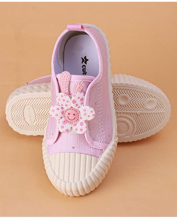 Cute Walk by Babyhug Slip on Casual Shoes with Floral Applique - Light Green