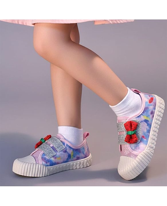 Cute Walk by Babyhug Casual Shoes with Velcro Closure & Bow Applique - Green & Orange