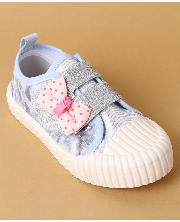 Cute Walk by Babyhug Casual Shoes with Velcro Closure & Bow Applique - Green & Orange