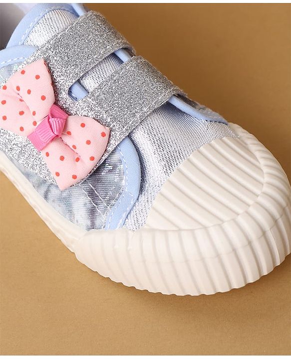 Cute Walk by Babyhug Casual Shoes with Velcro Closure & Bow Applique - Green & Orange