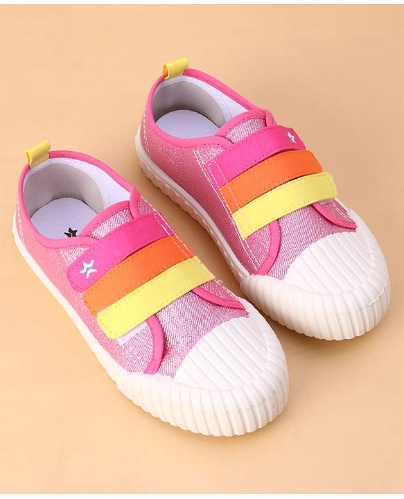 Cute Walk by Babyhug Velcro Closure Casual Shoes - Fuchsia