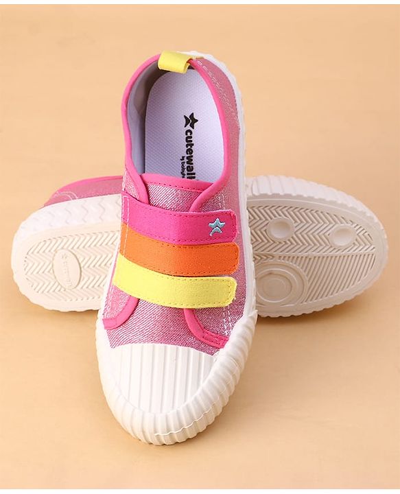Cute Walk by Babyhug Velcro Closure Casual Shoes - Fuchsia