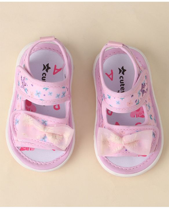 Cute Walk by Babyhug Sandals with Velcro Closure Floral Print & Bow Applique - Pink