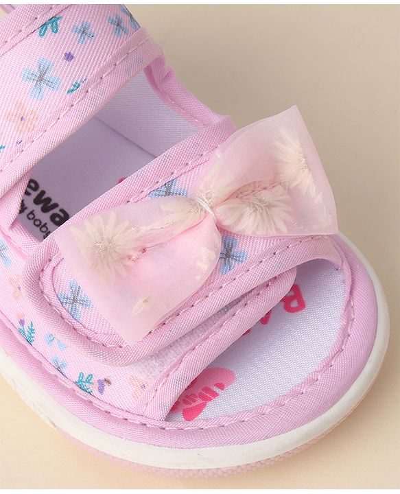 Cute Walk by Babyhug Sandals with Velcro Closure Floral Print & Bow Applique - Pink