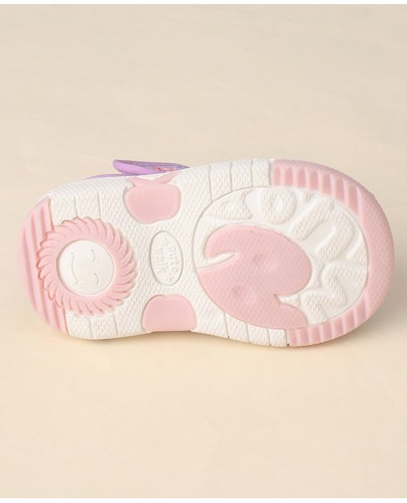 Cute Walk by Babyhug Sandals with Velcro Closure Floral Print & Bow Applique - Purple