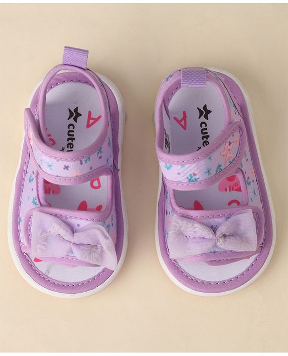 Cute Walk by Babyhug Sandals with Velcro Closure Floral Print & Bow Applique - Purple