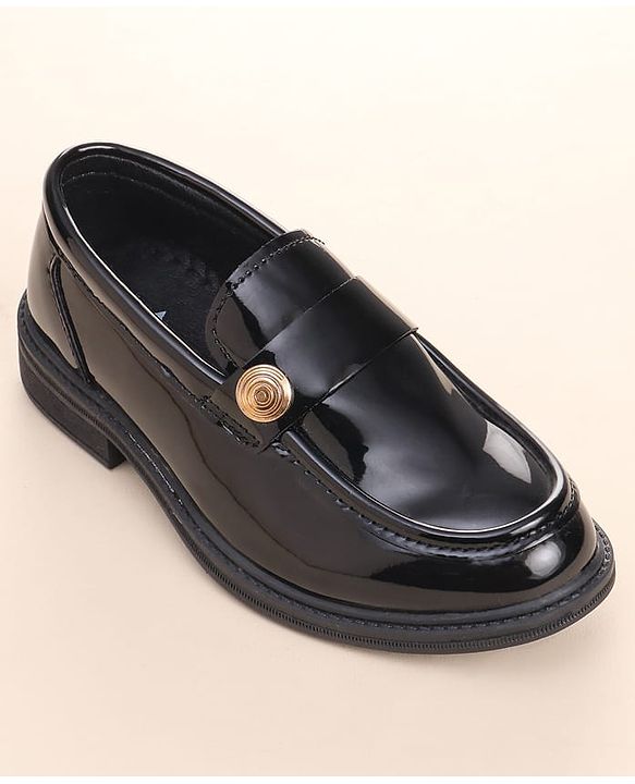 Cute Walk by Babyhug Loafers with Applique - Black