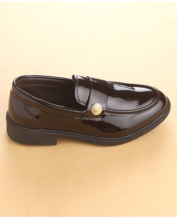 Cute Walk by Babyhug Loafers with Applique - Black