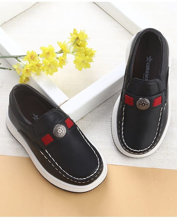 Cute Walk by Babyhug Slip On 3D Applique Loafers - Black