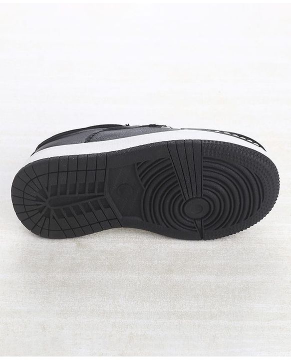 Cute Walk by Babyhug Slip On 3D Applique Loafers - Black