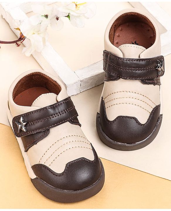 Cute Walk by Babyhug Casual Shoes with Velcro Closure - Brown & Beige
