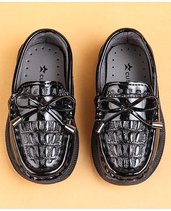 Cute Walk by Babyhug Slip On Loafers With Lace Applique - Black