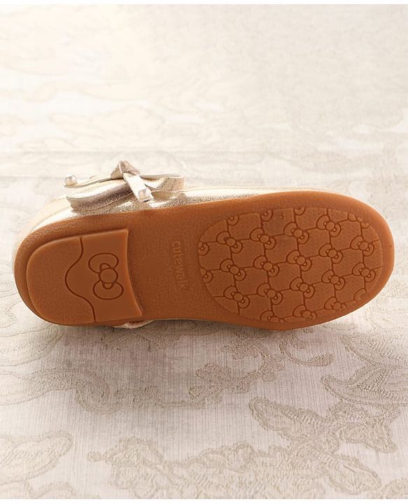 Cute Walk by Babyhug Ballerinas With Velcro Closure & Bow Applique - Beige