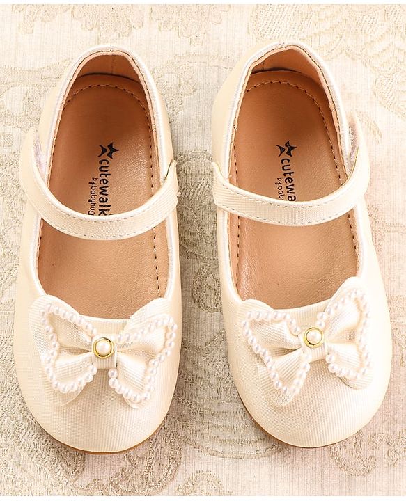 Cute Walk by Babyhug Ballerina with Velcro Closure & Bow Applique - White
