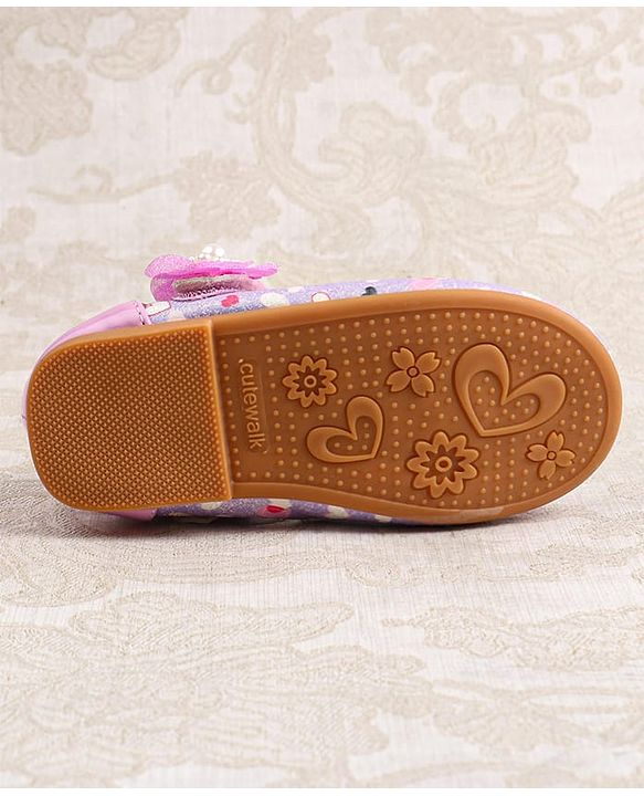 Cute Walk by Babyhug Ballerina with Velcro Closer & Hearts Print - Pink