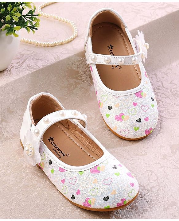 Cute Walk by Babyhug Ballerina with Velcro Closer & Hearts Print - Pink