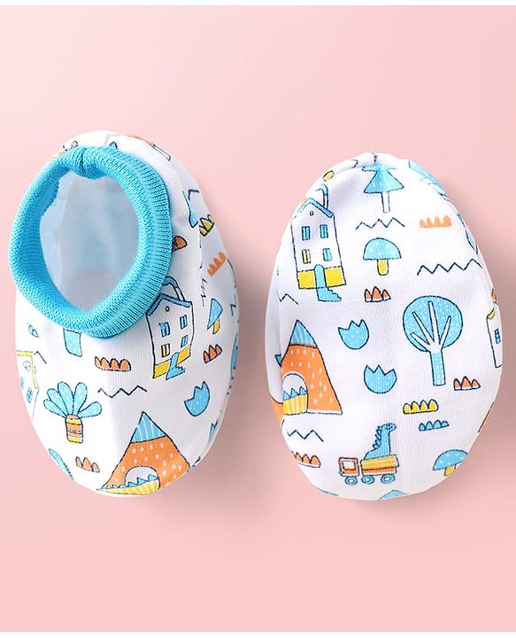 Babyhug 100% Cotton Cap Mittens & Booties With Tropical Theme Print Light Blue - Diameter 10.5 cm