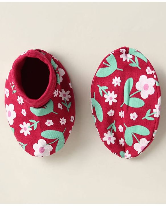 Babyhug 100% Cotton Cap Mittens And Booties Floral Printed Maroon - Diameter 12 cm