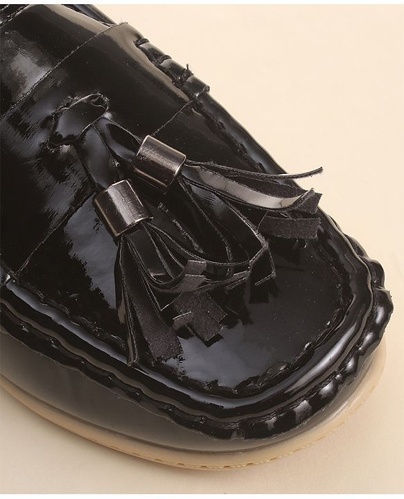 Cute Walk by Babyhug Slip On Loafers with Tassels Applique - Brown