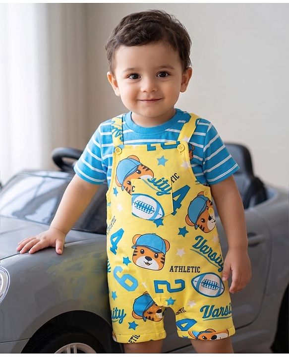 Babyhug Single Jersey Knit Dungaree & Half Sleeves T-Shirt With Animal Print - Yellow & Blue