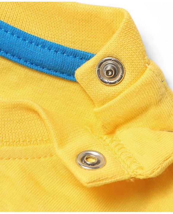 Babyhug Single Jersey Knit Half Sleeves T-Shirt & Shorts Set With Hawaii Print & Cut & Sew Design - Yellow & Blue