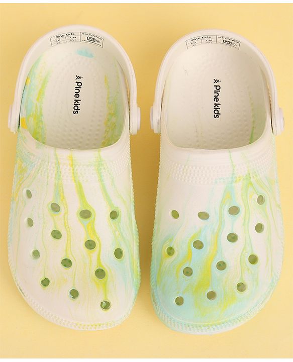 Pine Kids Back Strap Closure Printed Clogs - Light Green (Color Blast May Vary)