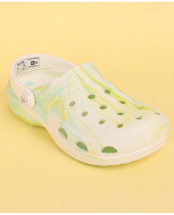 Pine Kids Back Strap Closure Printed Clogs - Light Green (Color Blast May Vary)