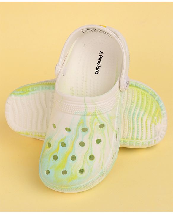 Pine Kids Back Strap Closure Printed Clogs - Light Green (Color Blast May Vary)