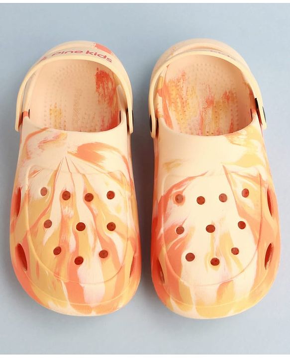Pine Kids Back Strap Closure Clogs With Marble Print - Orange