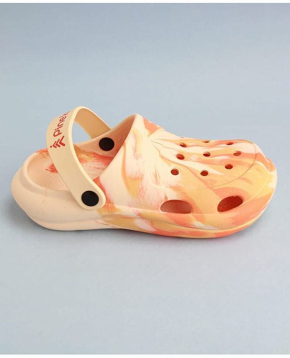 Pine Kids Back Strap Closure Clogs With Marble Print - Orange