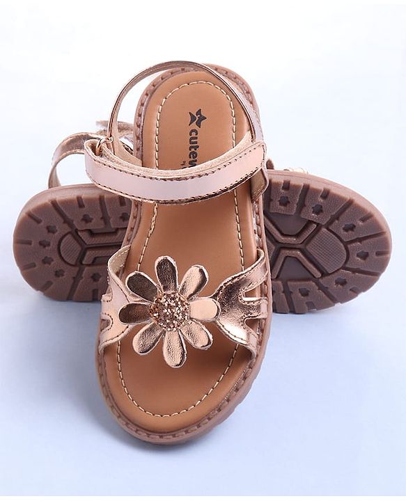 Cute Walk by Babyhug Velcro Closure Sandals with Floral Applique - Rose Gold
