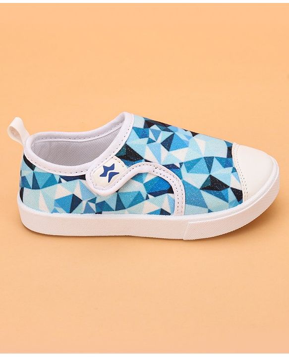 Cute Walk by Babyhug Casual Shoes with Velcro Closure Geometric Print - Sky  Blue