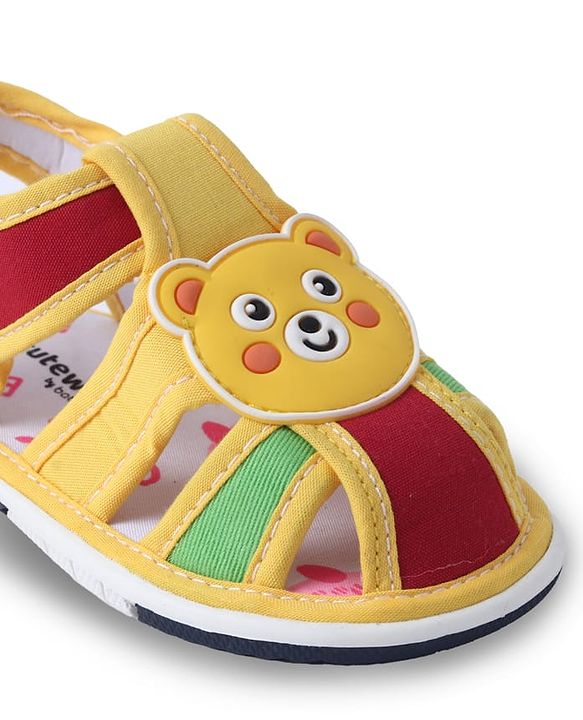 Cute Walk by Babyhug Sandals with Velcro Closure & Teddy Applique - Yellow