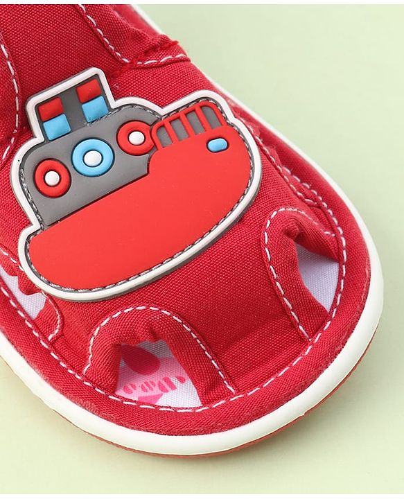 Cute Walk by Babyhug Sandals with Velcro Closure & Ship Applique - Red