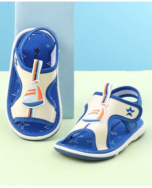 Cute Walk by Babyhug Sandals with Velcro Closure & Yatch Applique - Blue
