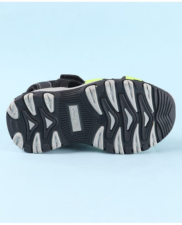 Cute Walk by Babyhug Velcro Closure Sandals With Sport Print - Green