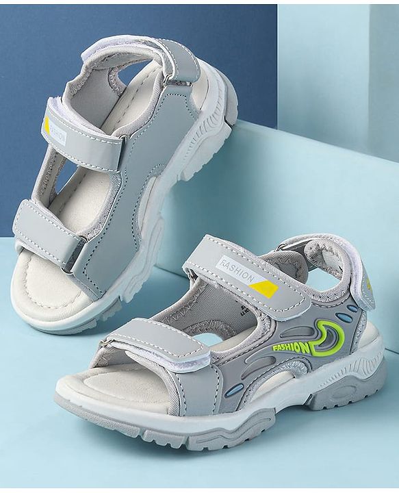 Cute Walk by Babyhug Velcro Closure Sandals with Fashion Applique - Pink