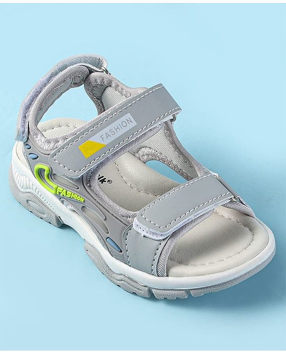 Cute Walk by Babyhug Velcro Closure Sandals with Fashion Applique - Pink