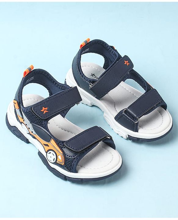 Cute Walk by Babyhug Sandals with Velcro Closure & 3D Applique - Black
