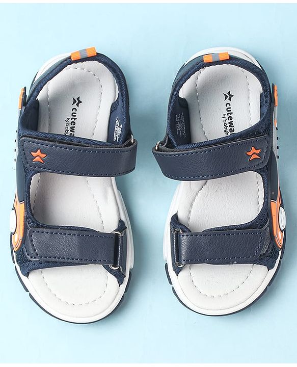 Cute Walk by Babyhug Sandals with Velcro Closure & 3D Applique - Black
