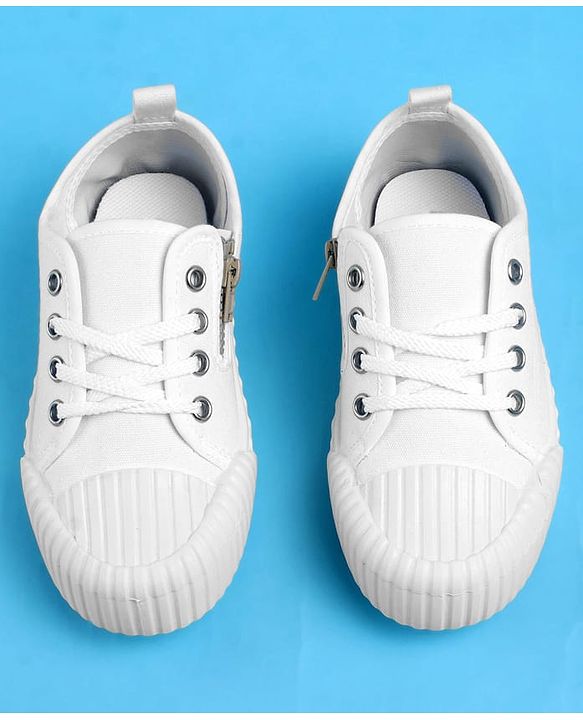 Pine Kids Lace Ups Casual Shoes With Smile Print - White